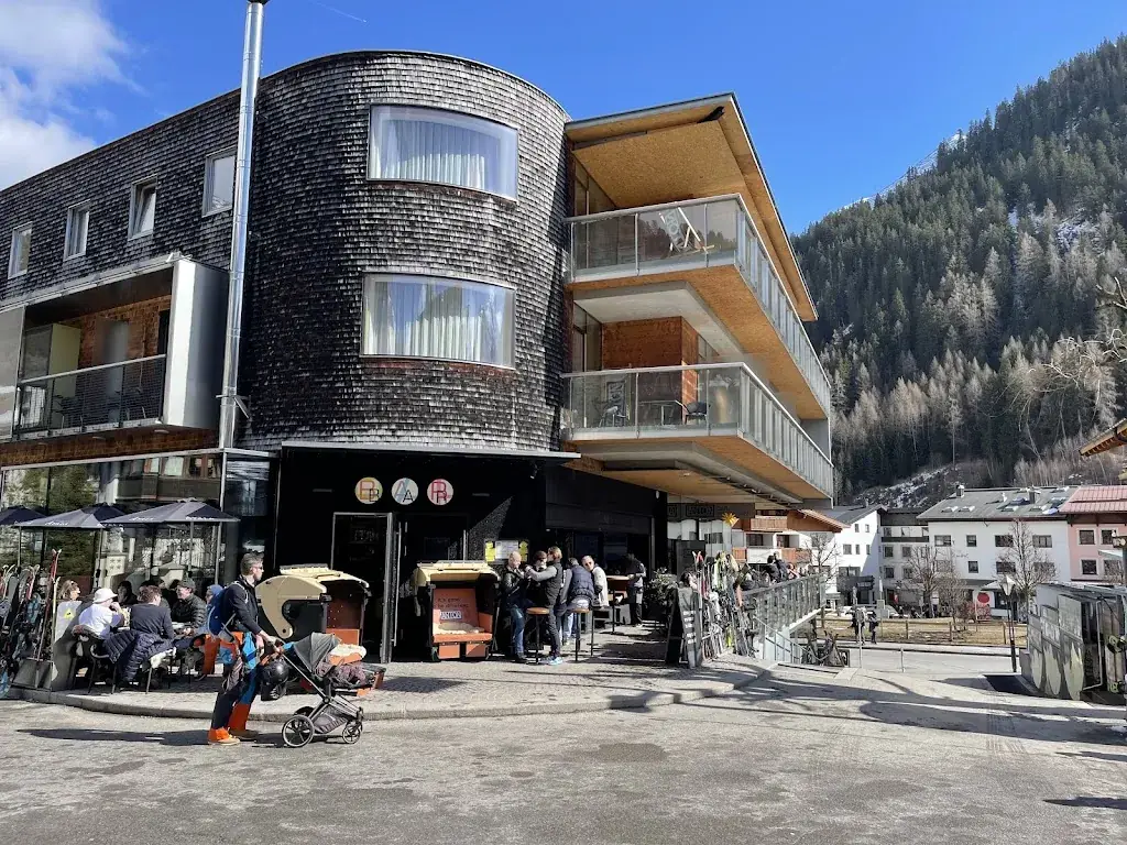 Kalle Matsik_ANTON Cafe/Restaurant_St Anton am Arlberg_recensione