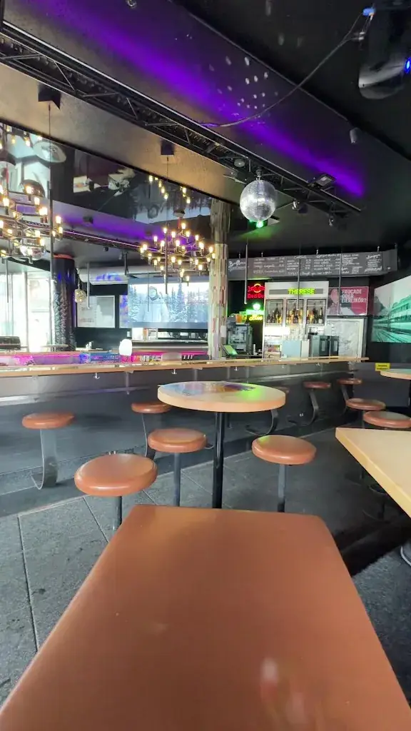 ANTON Cafe/Restaurant_St Anton am Arlberg_slider_image_2