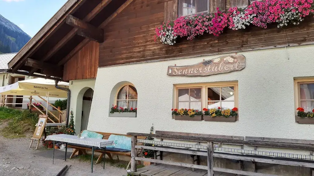 Fallerschein Alm Sennerstüberl restaurant in Stanzach