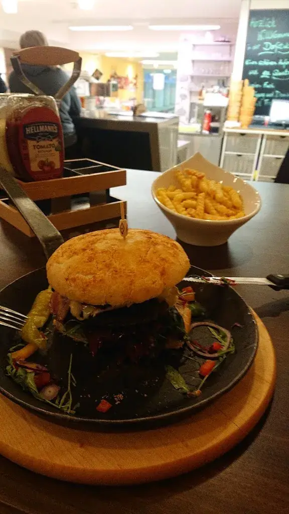 S. W._Dorfstube am Hallenbad_Steeg_review