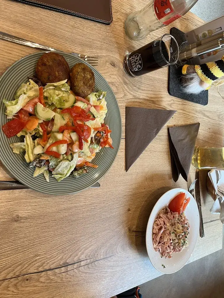 M. G._Insers_Steeg_recensione