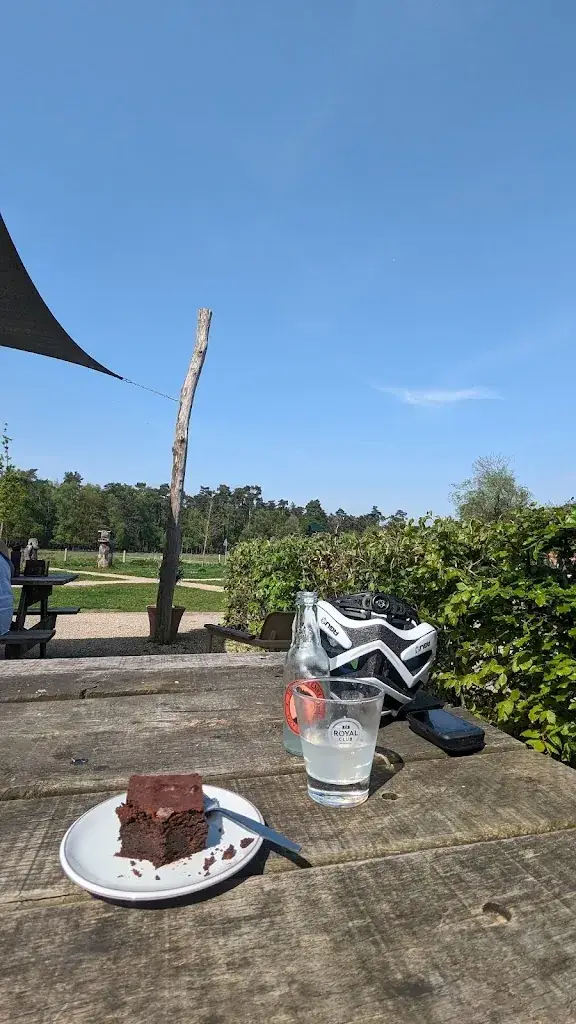 Charlie Wardrop_De Carolinahoeve_Steeg_avis