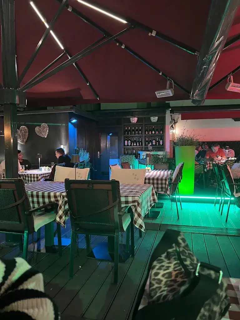 Restaurant GUSTO_Sölden_slider_image_3