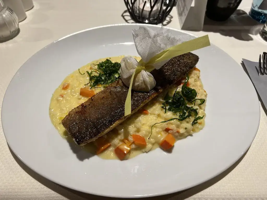 Anahita Ranjbaran_Gasthof Grauer Bär GmbH_Sölden_avis