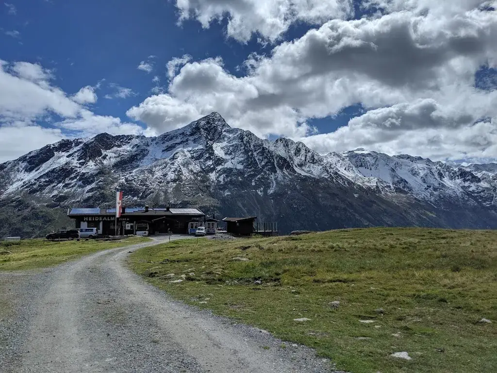 Theo Pavlakou_Heidealm_Sölden_review