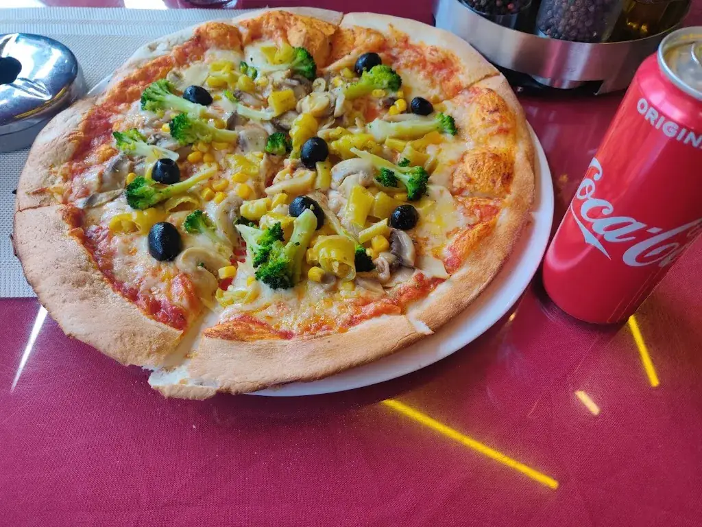 Menu_Pizzeria Atiks_Sölden_immagine_6