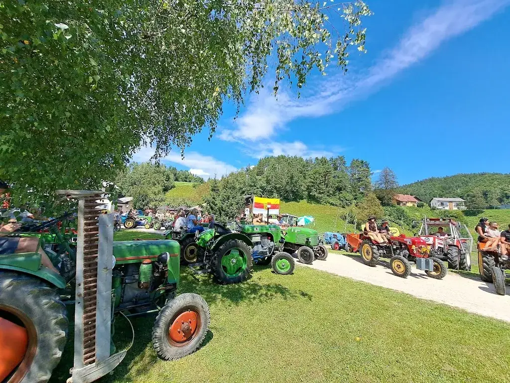 Uwe M_Gasthaus Jausenstation Pistotnig vlg. Suanjak_Ebenthal_recensione