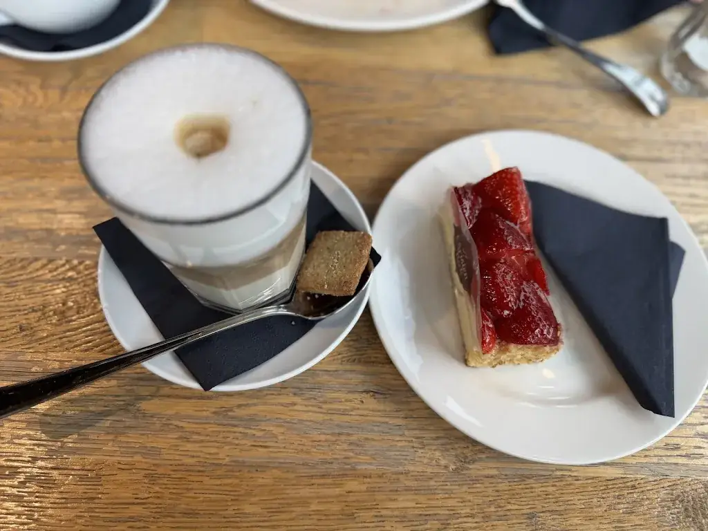 Fiona Mai_s'Buffet Beck-Away Bistro Bar_Stans_review