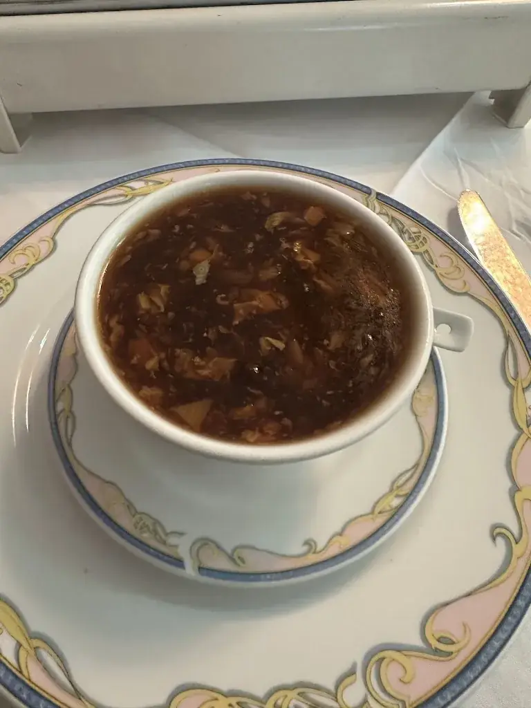 Roman Windblichler_Shanghai_Steinach am Brenner_review