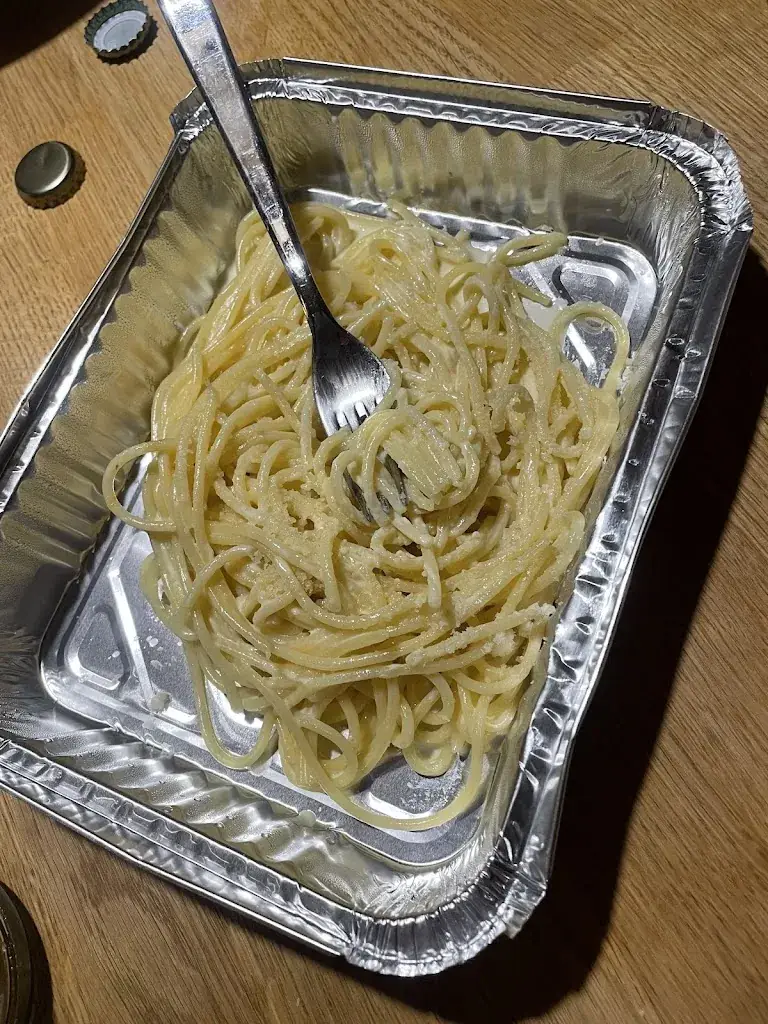 Andreas Rüger_Pizzeria La Trattoria_Steinach am Brenner_avis