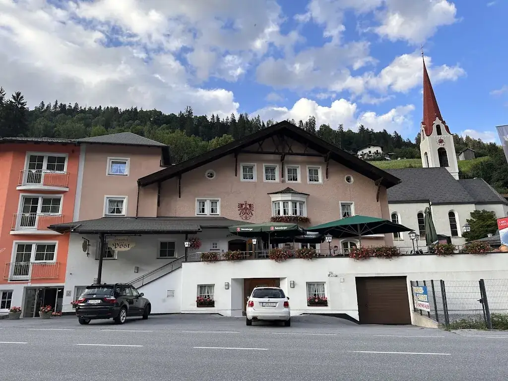 Gasthaus zur Post Restaurant_Strengen_slider_image_3