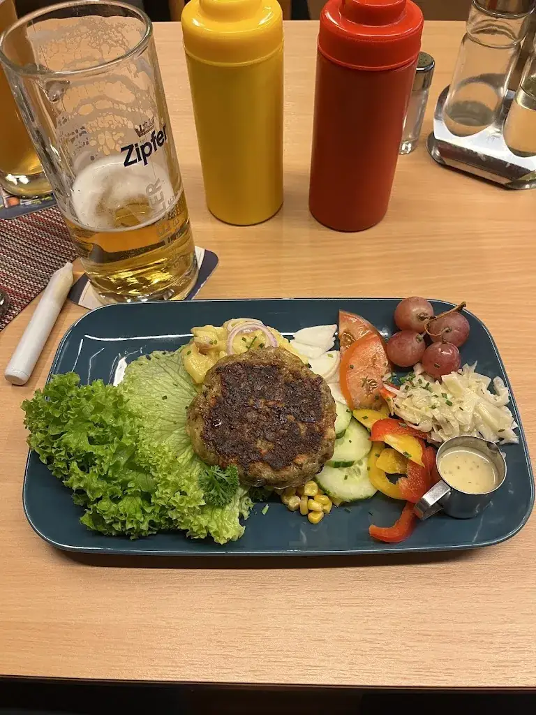 Luis Puno (Luigi)_Dorfcafe Terfens_Terfens_avis