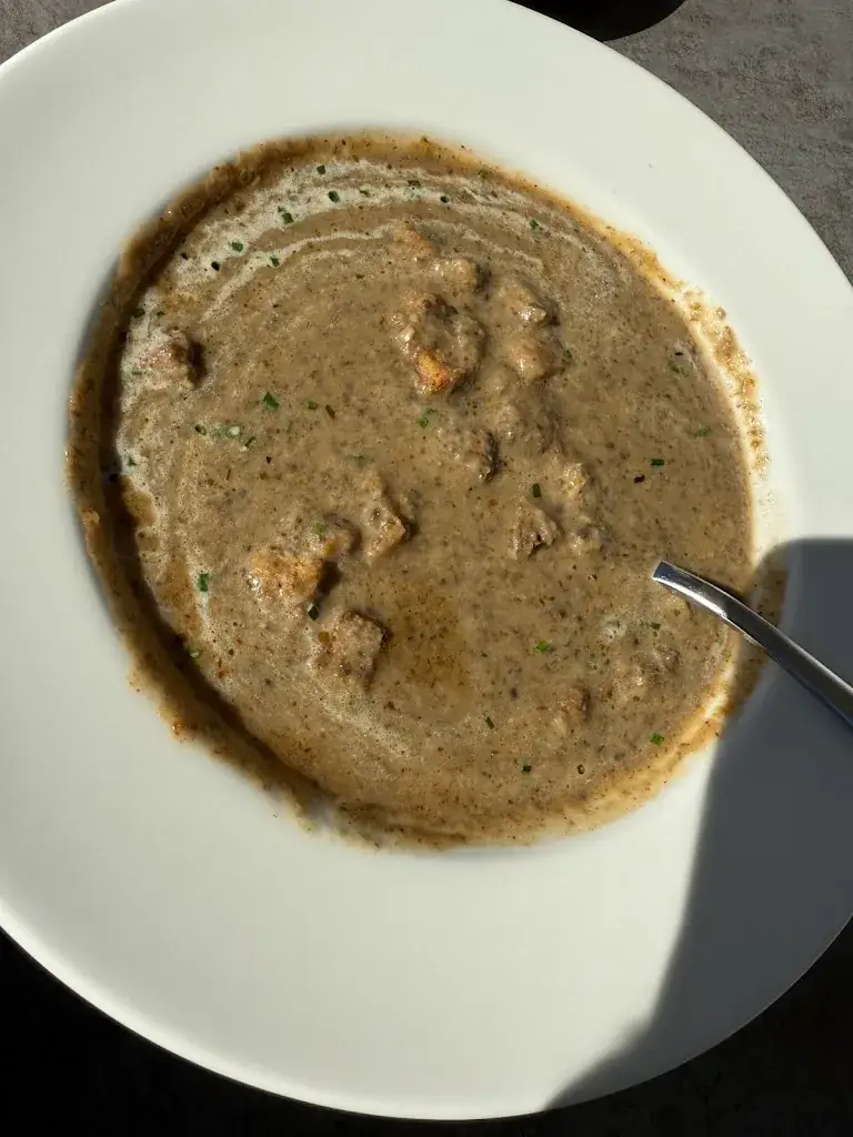 Mircea Vartan_Sinnes Waldrast_Tarrenz_review