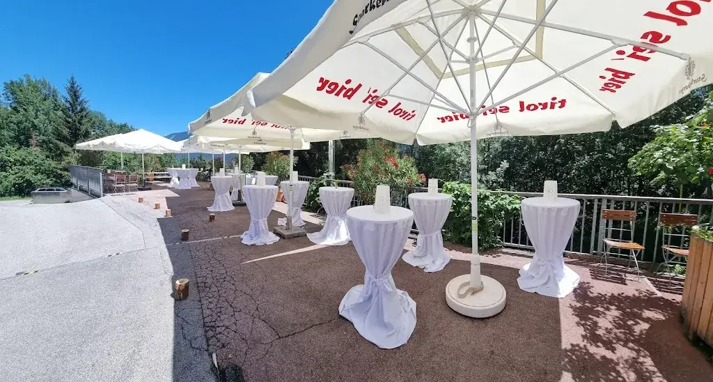 Schloss-Stube Starkenberger Tarrenz ristorante a Tarrenz