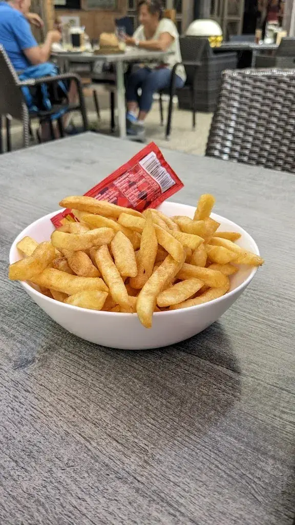 Bodo M_Tristachersee Buffet_Tristach_review