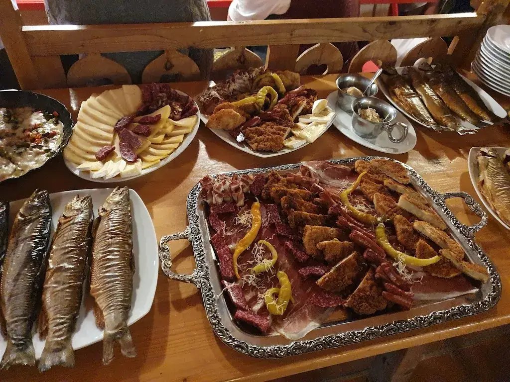 Jausenstation Pumafalle & Ferienwohnung_Trins_slider_image_2