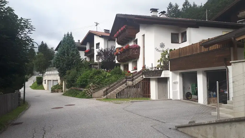 Liftstüberl - Elsa Schiechtl_Trins_slider_image_1