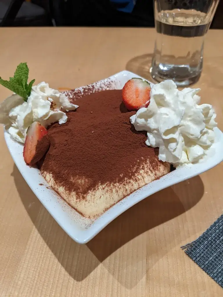 Menu_Pizzeria /Pasta/ Calamari/Carne/ CasaMira Familie Pagitz_Bodensdorf_image_4