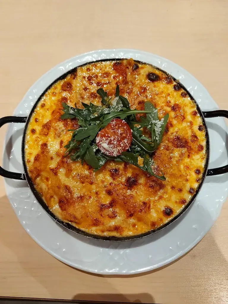 Menu_Pizzeria /Pasta/ Calamari/Carne/ CasaMira Familie Pagitz_Bodensdorf_image_5