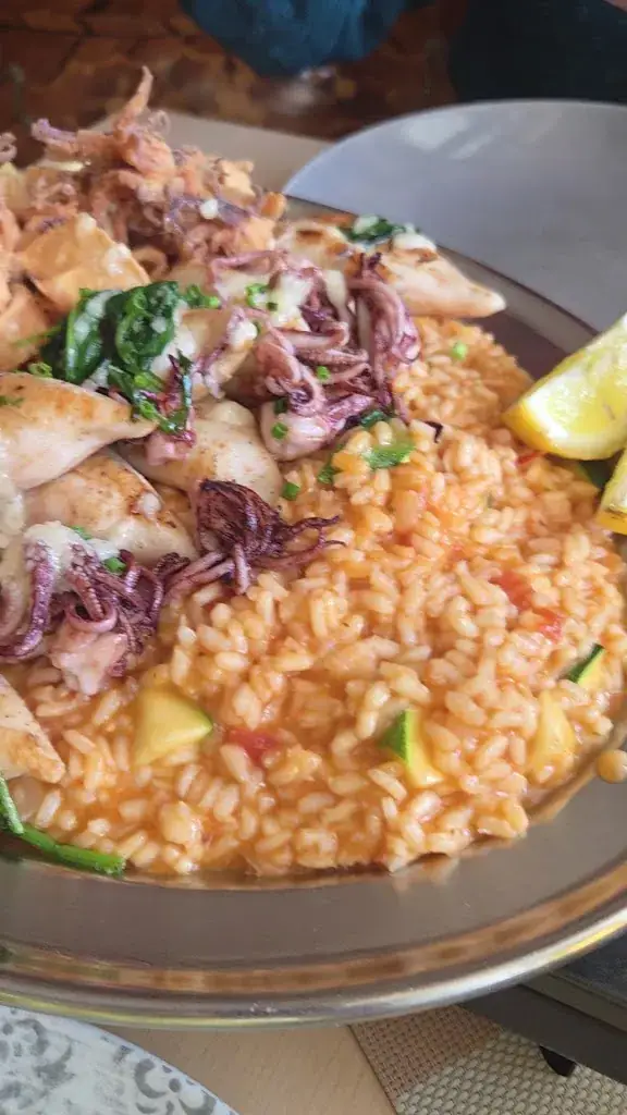 Pizzeria /Pasta/ Calamari/Carne/ CasaMira Familie Pagitz_Bodensdorf_slider_image_2