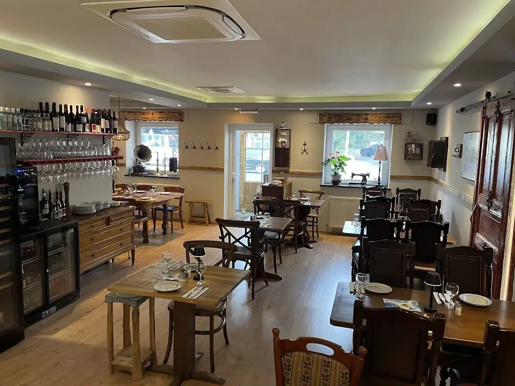 Greek cuisine Maison du meze ristorante a Strassen