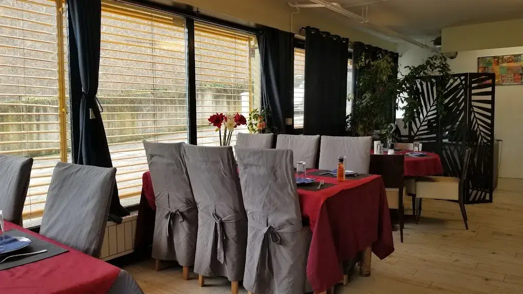 restaurant toranj luxembourg ristorante a Strassen