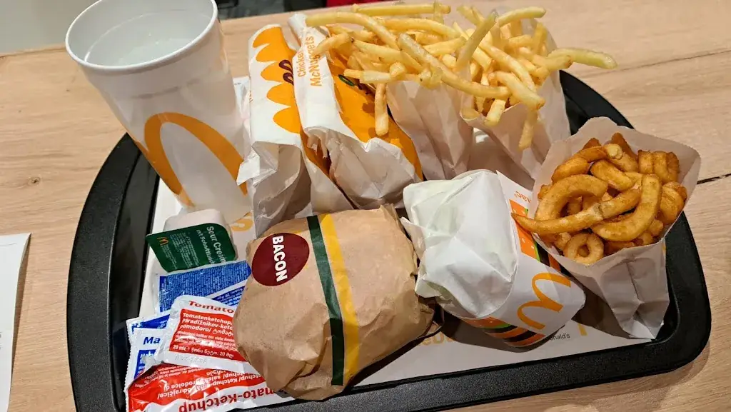 I Love Cheese_McDonald's_Strassen_avis