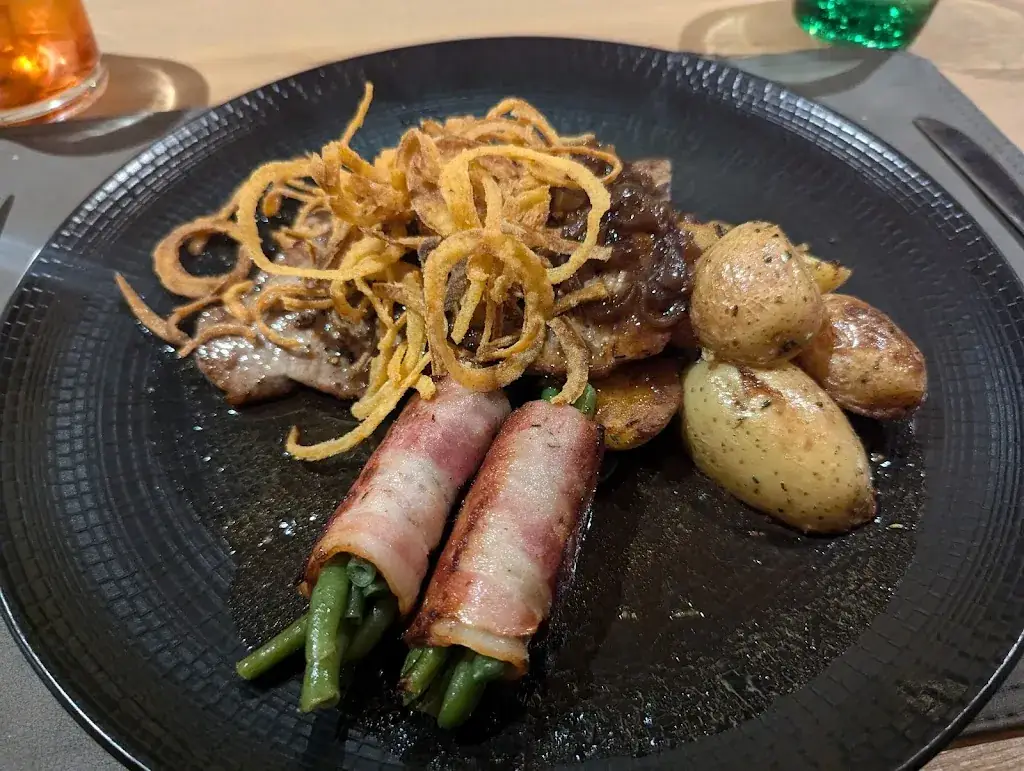 Julien van der waal_Genusswerkstatt Zillertal_Uderns_recensione