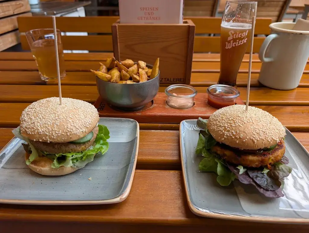 Joshua Baggen_Ötztalerei Café - Burgerbar - Eiswerkstatt_Umhausen_review