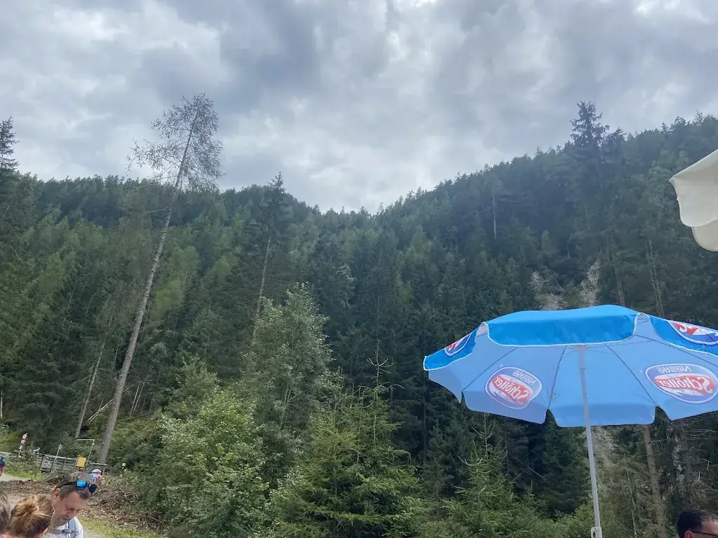 Yael Quitt_Waldcafé Stuböbele_Umhausen_recensione