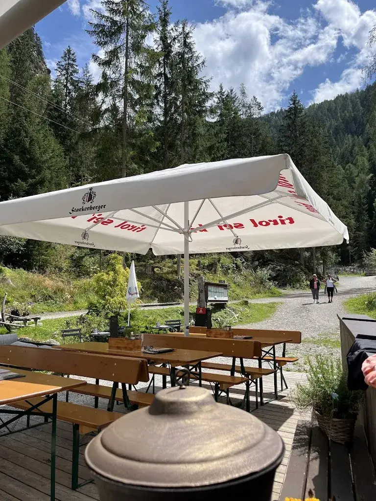 Waldcafé Stuböbele ristorante a Umhausen