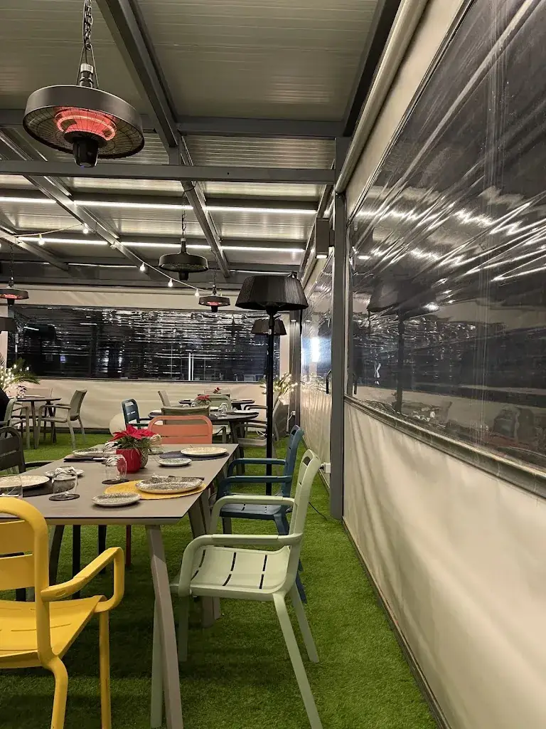 La Terraza de la Ribera restaurant à Virgen