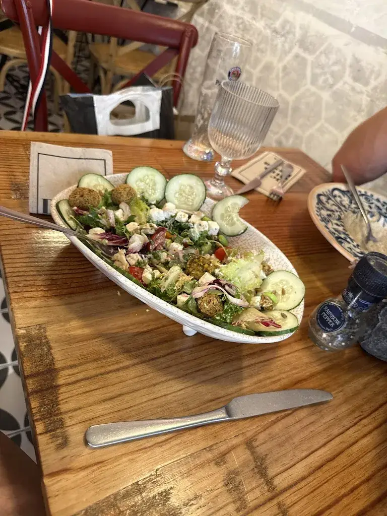 Nikita Kushchenko_Bresca_Virgen_recensione