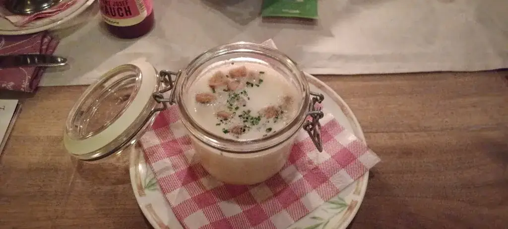 Maciej_Gasthaus & Almbar Bergfriedalm_Tux_recensione