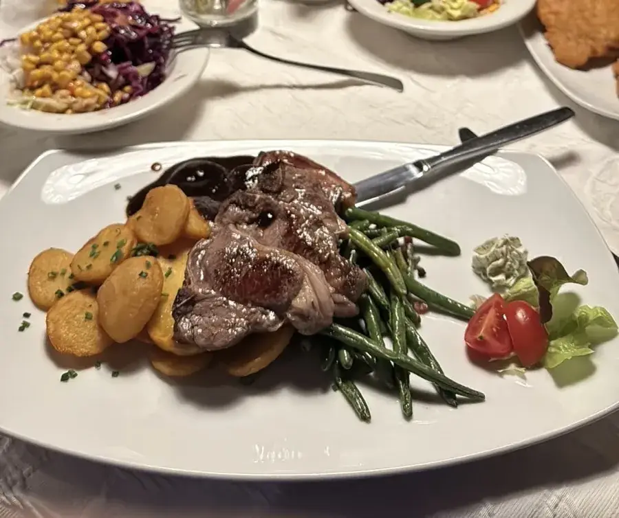 Restaurant Zum Sepp_Tux_slider_image_3