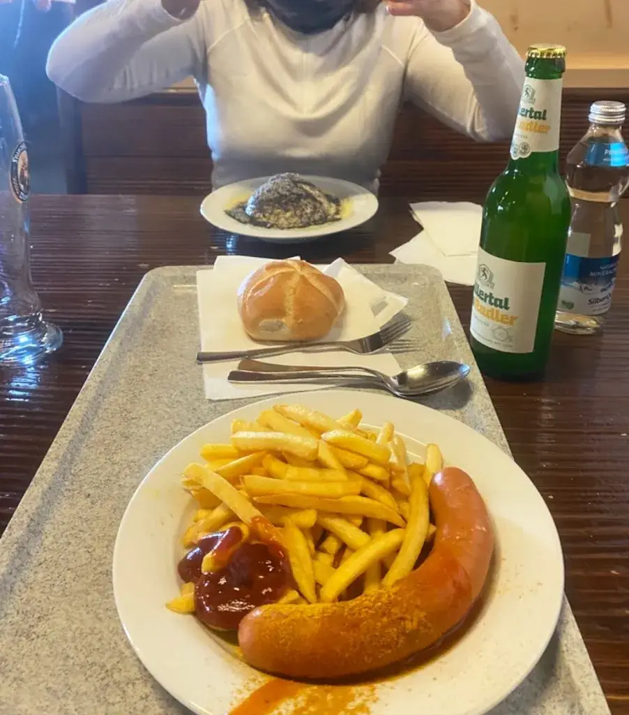 Joe Hodea_Kasermandl Tux_Tux_review