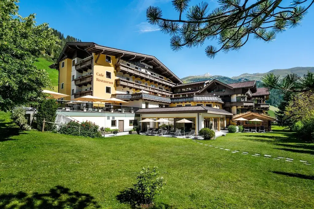 Brugger's Genießerhotel Lanersbacher Hof restaurant in Tux