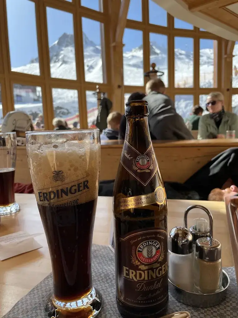 Svetlana Zhilina_Sommerbergalm_Tux_recensione