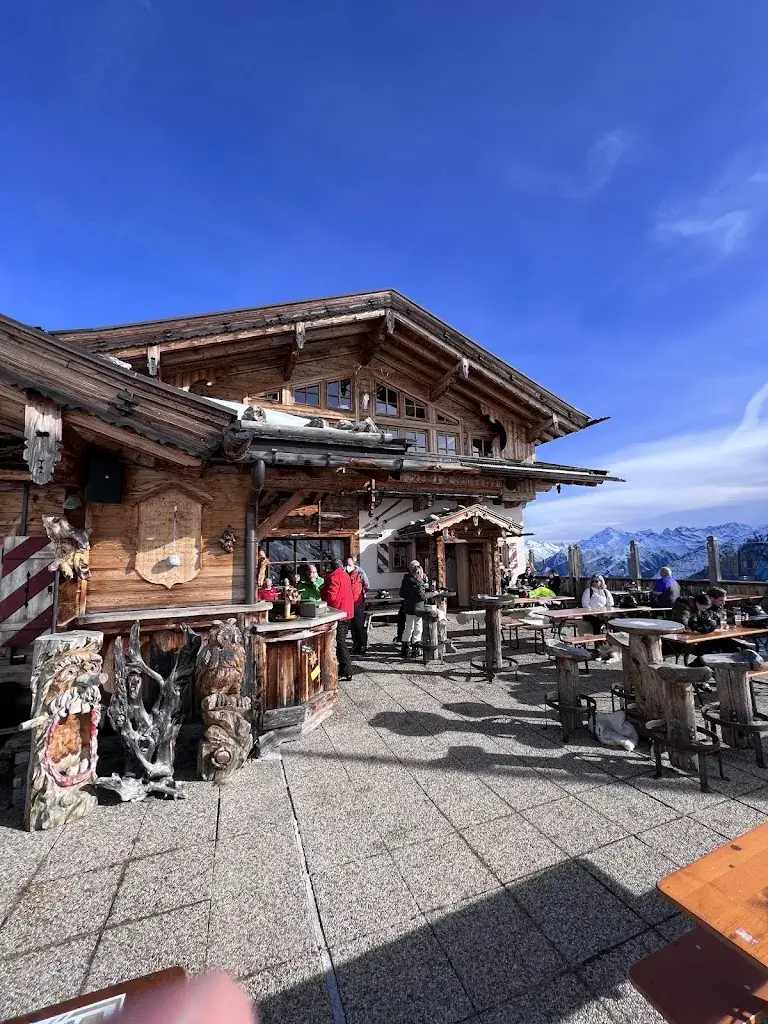 Jan Pörtner_Berggasthaus Eggalm_Tux_Bewertung