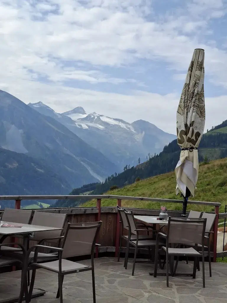 Jausenstation Lattenalm_Tux_slider_image_2