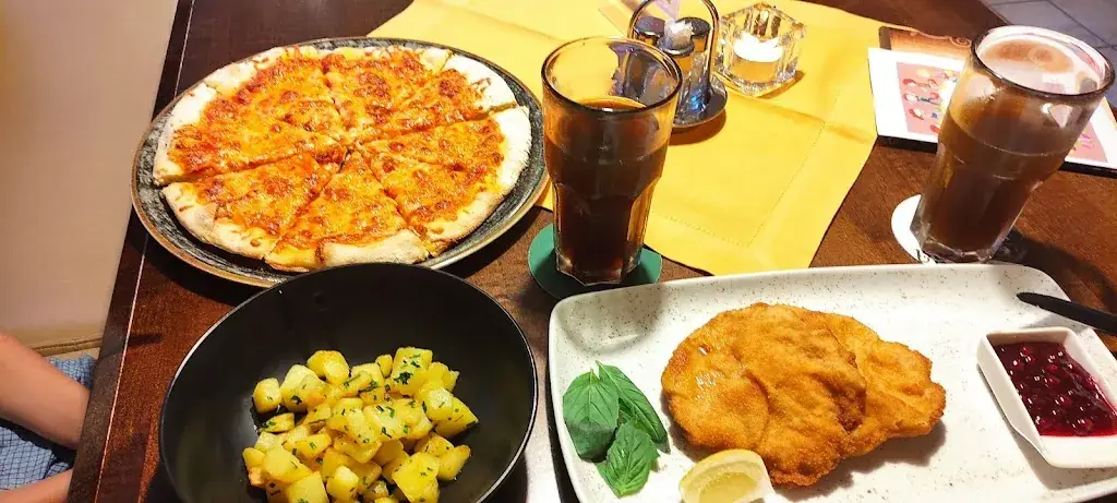 Menu_Restaurant Pizzeria PIAZZA_Tux_image_8