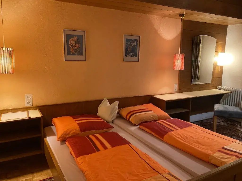 Gasthof RoseZimmerDuWC TV WlanRestaurant_Vorderhornbach_slider_image_2