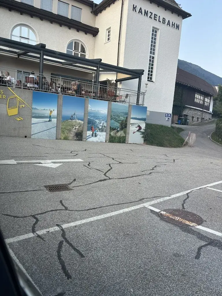 Łukasz Wazycha_Kanzelstub´n_Bodensdorf_avis