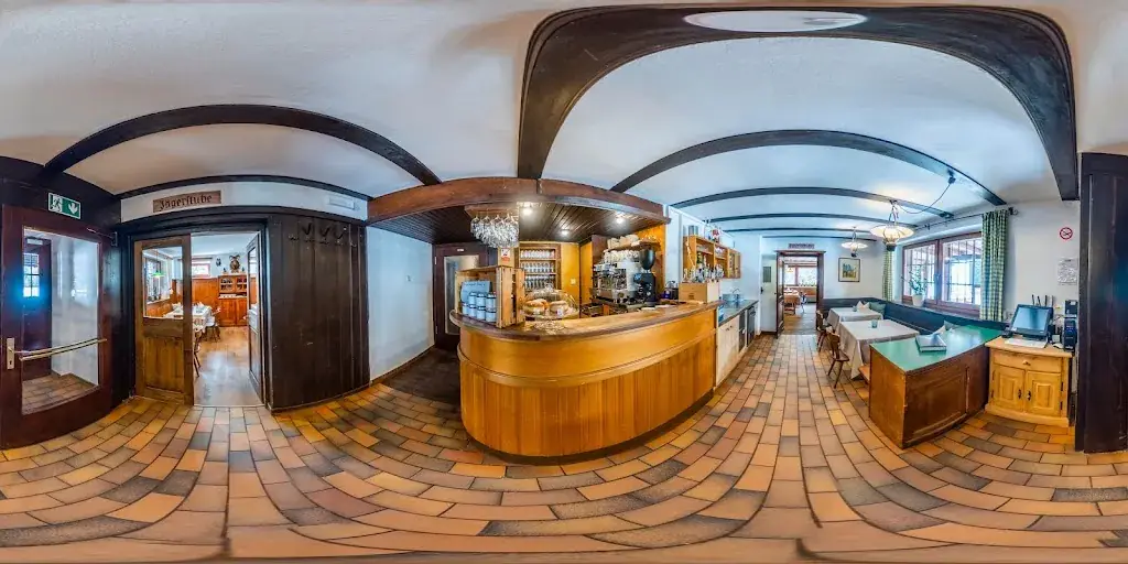 Altes Gasthaus am Weiher restaurant à Völs