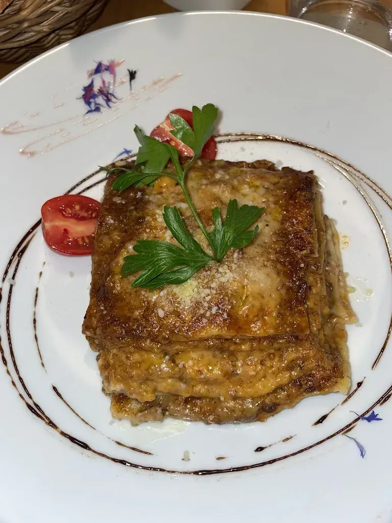 Lorenzo Pedroni_Restaurant st.anton_Völs_avis