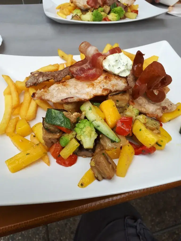 Menu_Hayat - Mediterranes Restaurant Ossiacher See_Bodensdorf_immagine_6