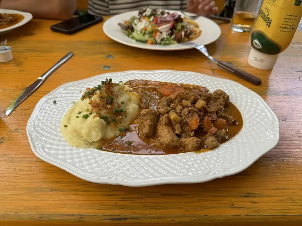justyna kozakiewicz_Tiroler Waldstueberl_Waidring_avis