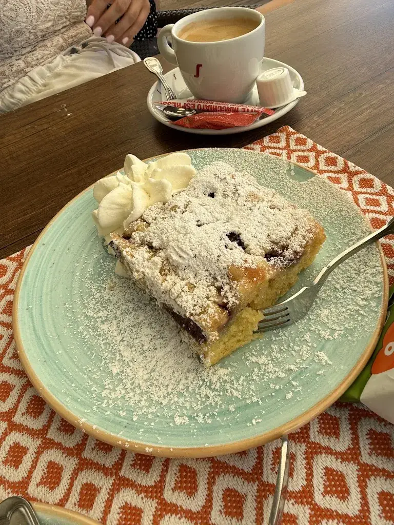 Igor Kovtun_Cafe See la Vie_Walchsee_review