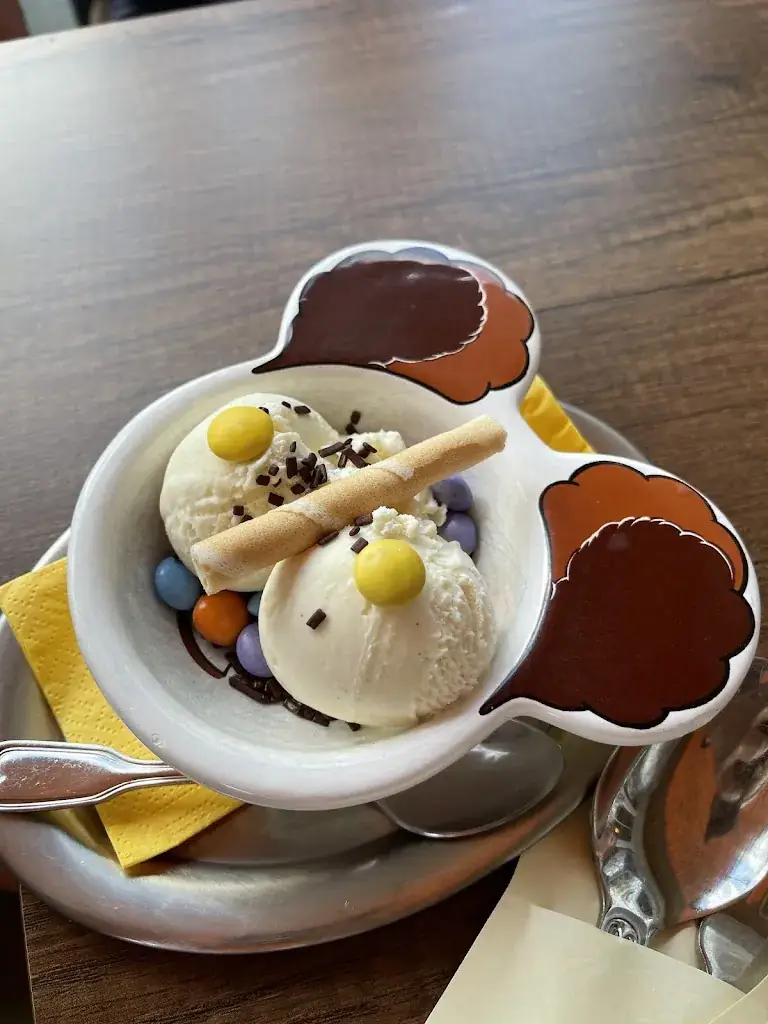 Julian V._Cafe See la Vie_Walchsee_review