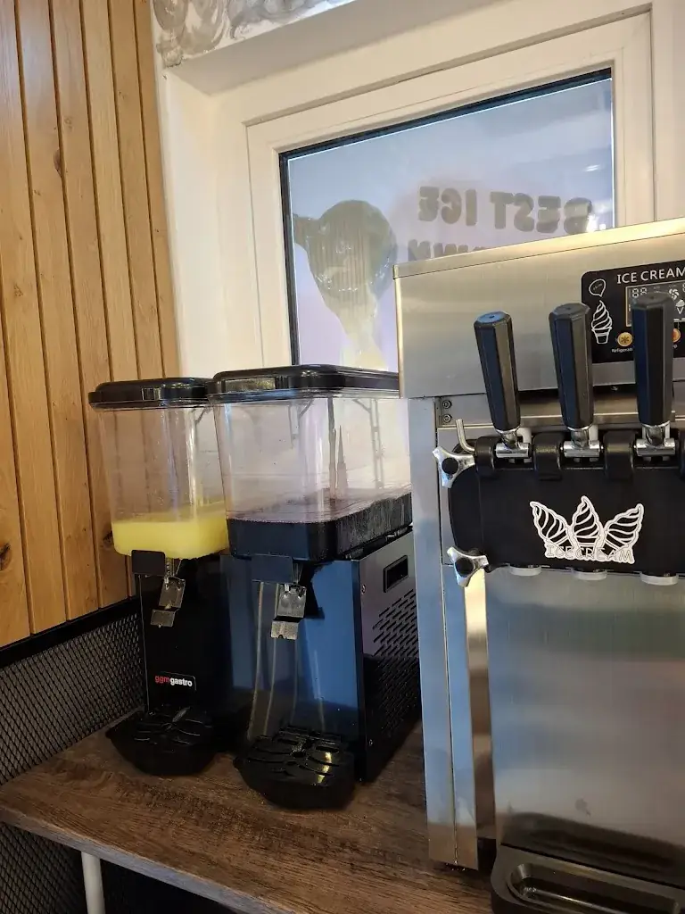 Ilonka Rurländer_Fastfood Bodensdorf_Bodensdorf_review